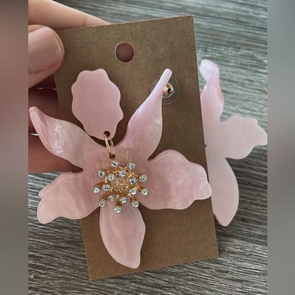 Pink flower earrings A258 - Picture 4 of 4